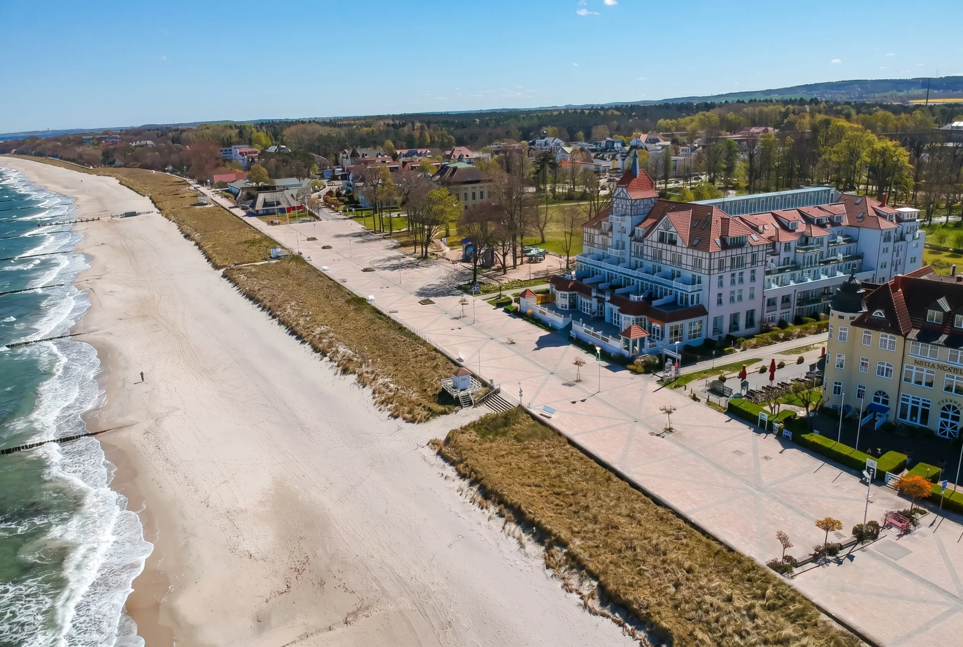 Luftbild Kühlungsborn West mit Meerblick